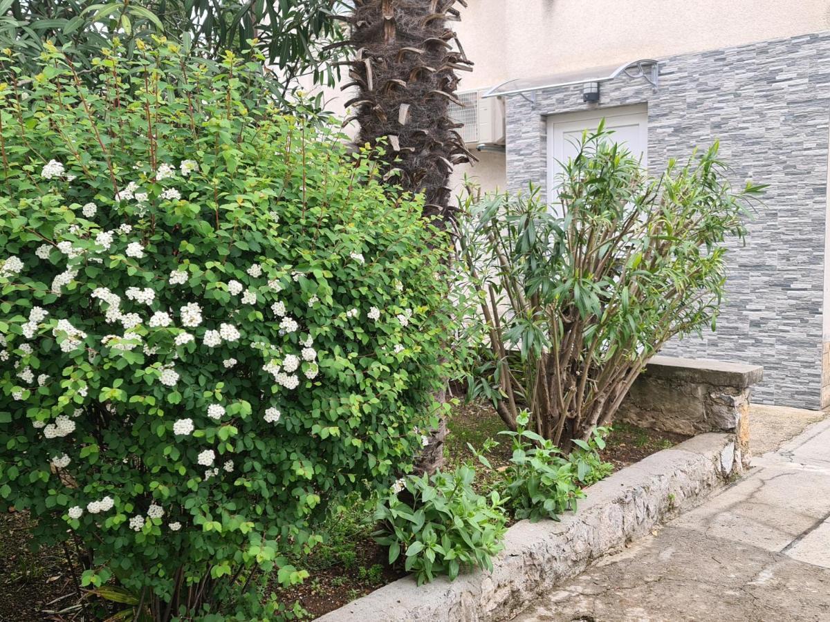 Apartman Nika Crikvenica Exteriör bild