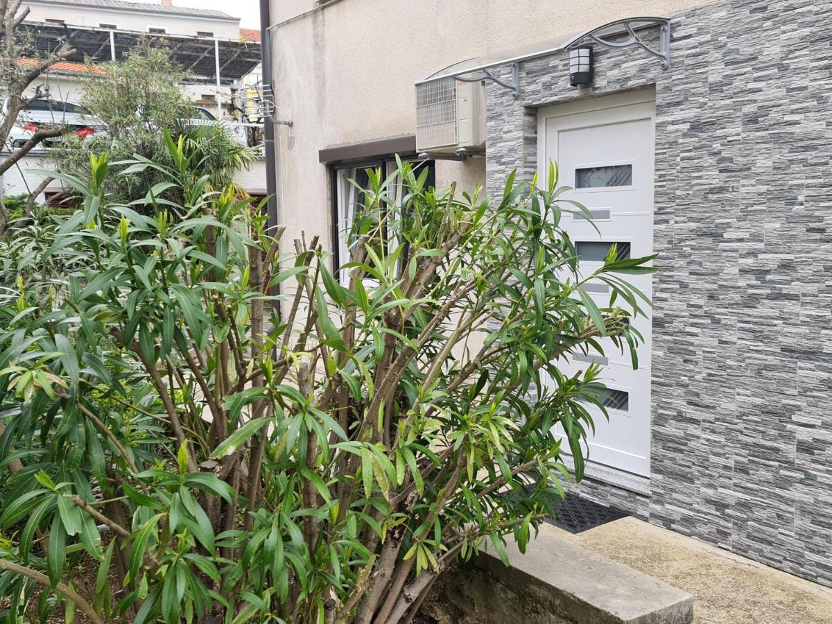 Apartman Nika Crikvenica Exteriör bild