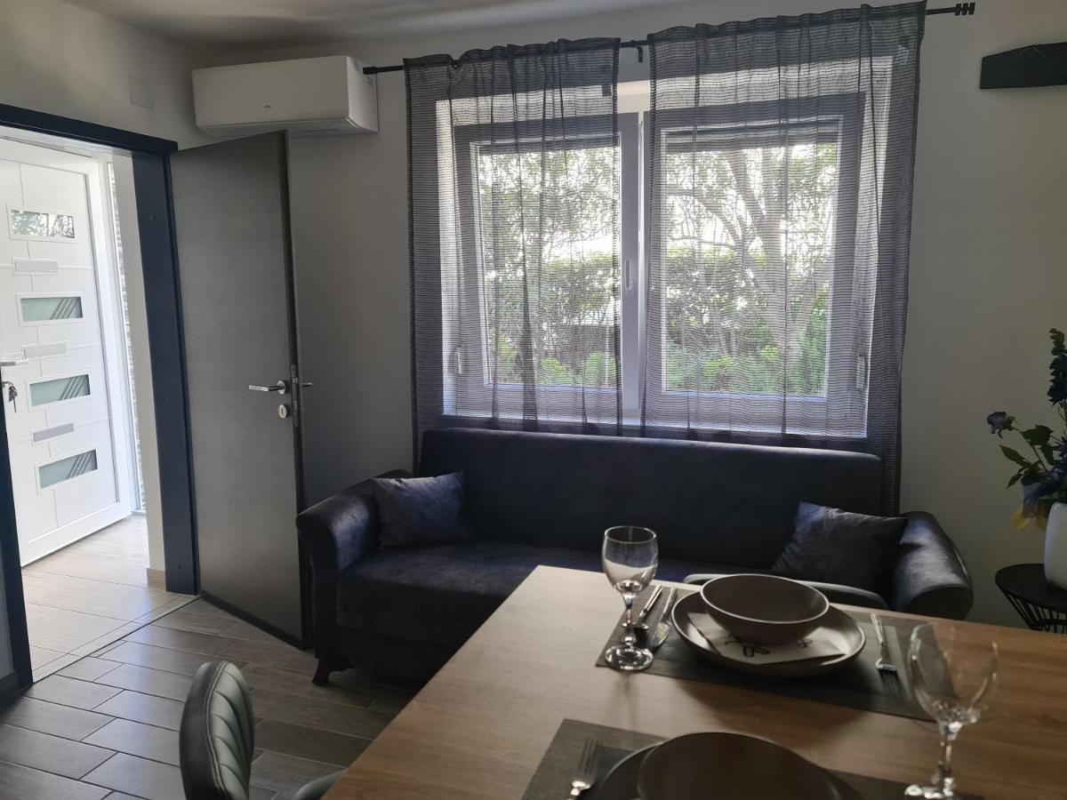 Apartman Nika Crikvenica Exteriör bild